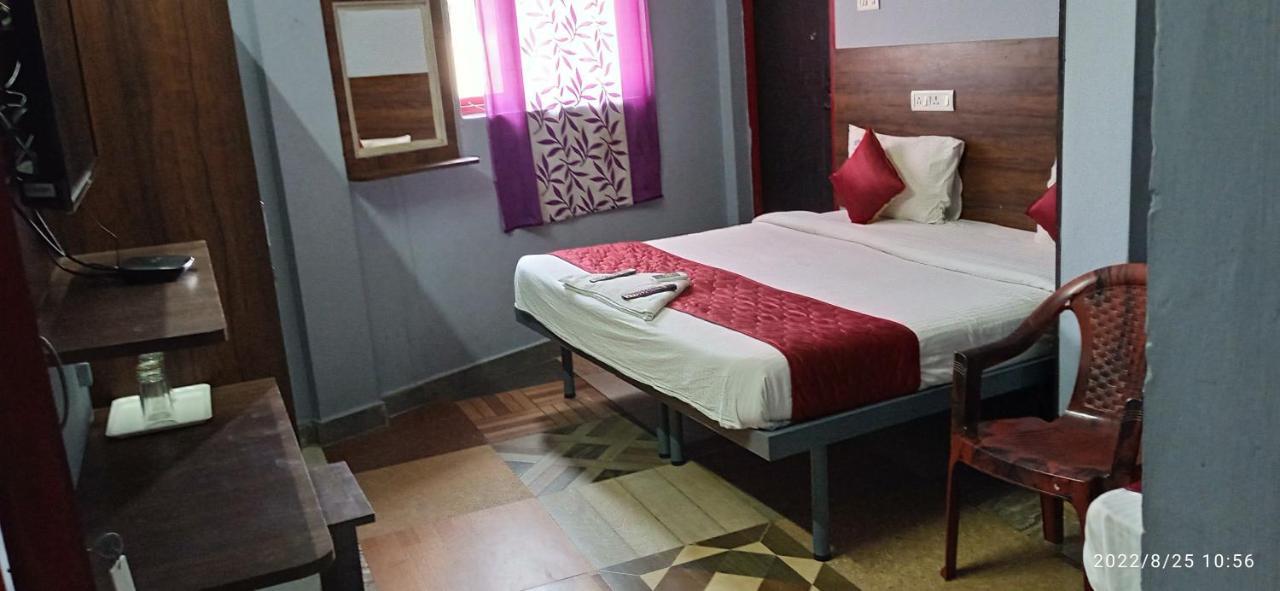 Skyry Hotel Iyyapanthangal Chennai Exterior photo